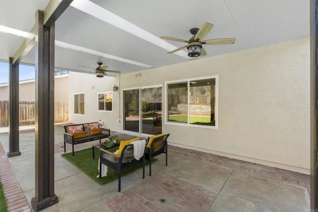 https://cdn.realtyfeed.com/cdn/127/306637064/d708c590e10590bb96b55f078bac2f55.webp