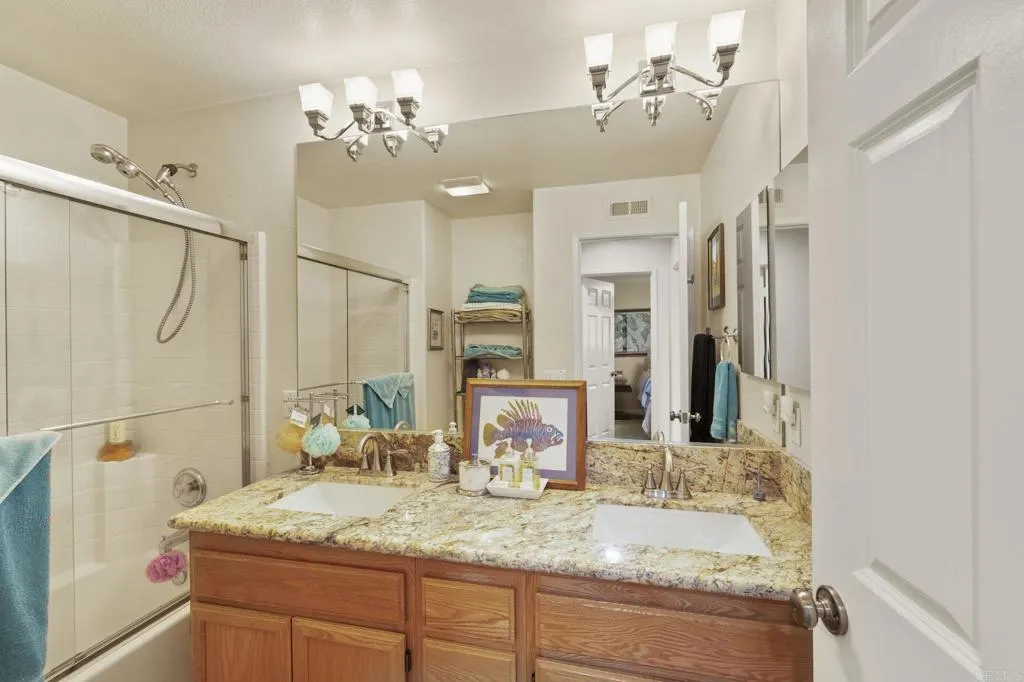 Photo #18: NDP2601189 Listing: Photo #18