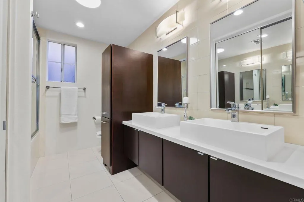 https://cdn.realtyfeed.com/cdn/127/306637107/7db9fcaca414771e9cb9a6200842dc64.webp
