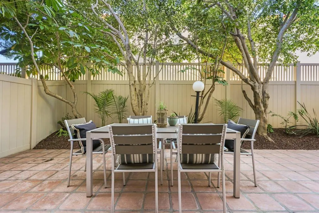 https://cdn.realtyfeed.com/cdn/127/306637107/c3b2bd11b8b71c5f6a70456c3f0266d0.webp