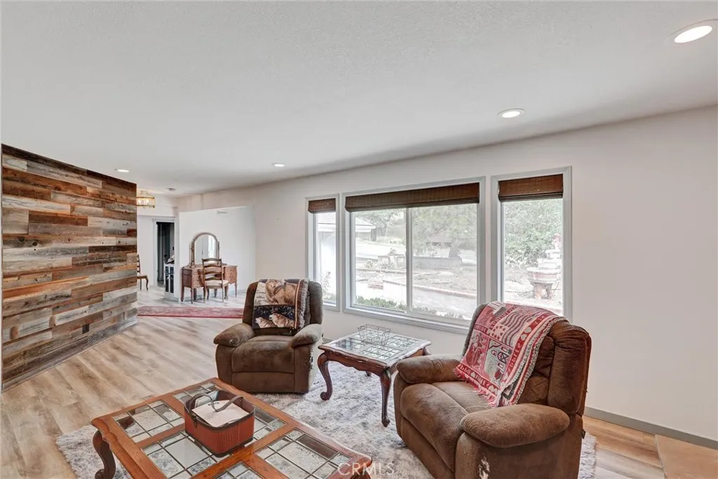 30396 Live Oak Drive, Running Springs, CA 92382 - Photo 5 of 33, Running Springs, CA