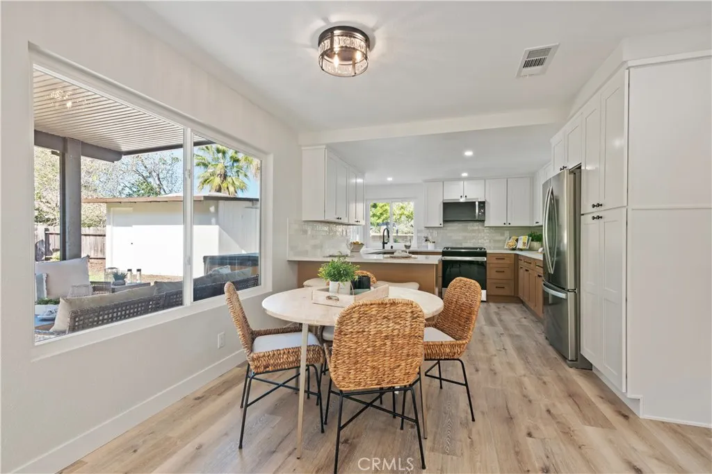 https://cdn.realtyfeed.com/cdn/127/306637175/47a952b2e237d1c99a93530c56f3d237.webp