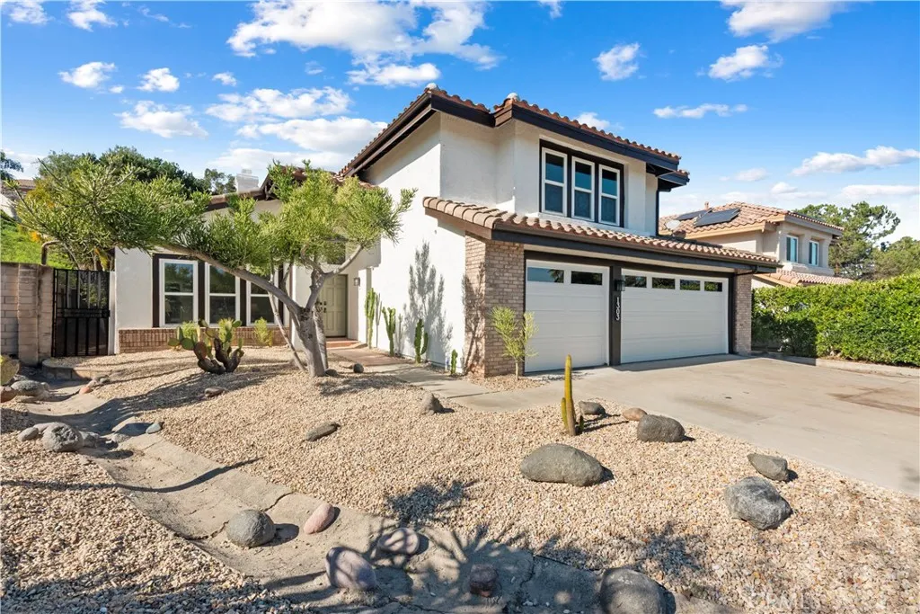 https://cdn.realtyfeed.com/cdn/127/306637175/f68800813b639a4a06d389ef97f4b50b.webp