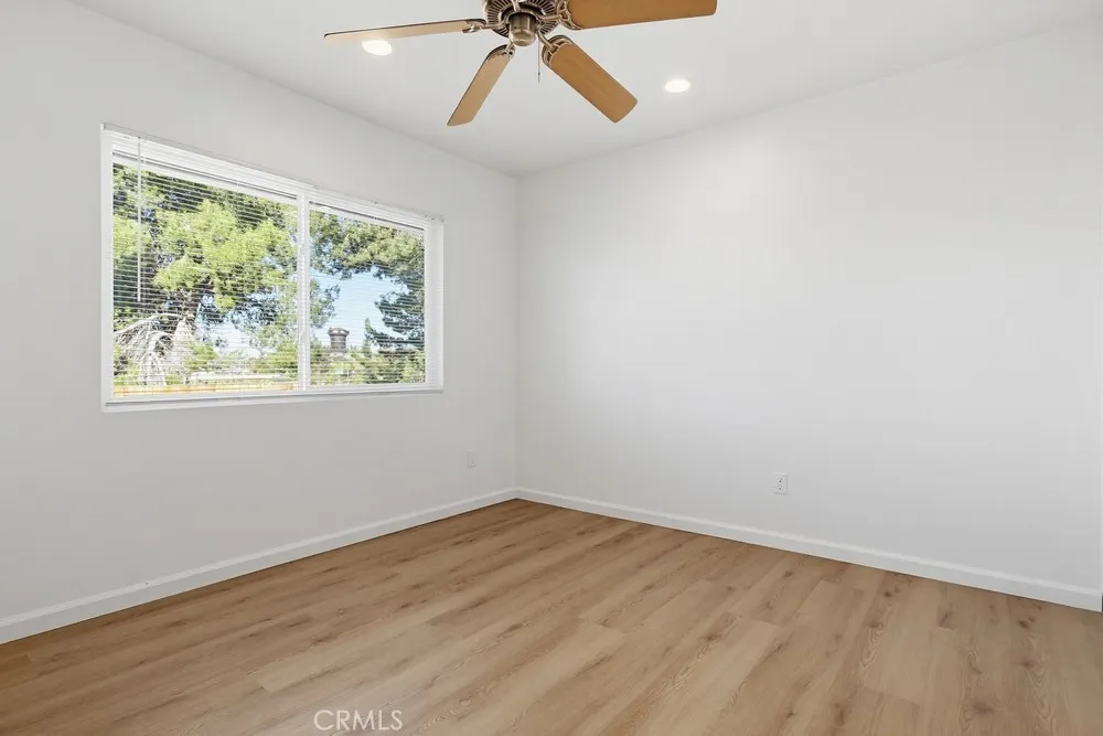 https://cdn.realtyfeed.com/cdn/127/306637187/e44b58f6b1d3e2571670583247948619.webp