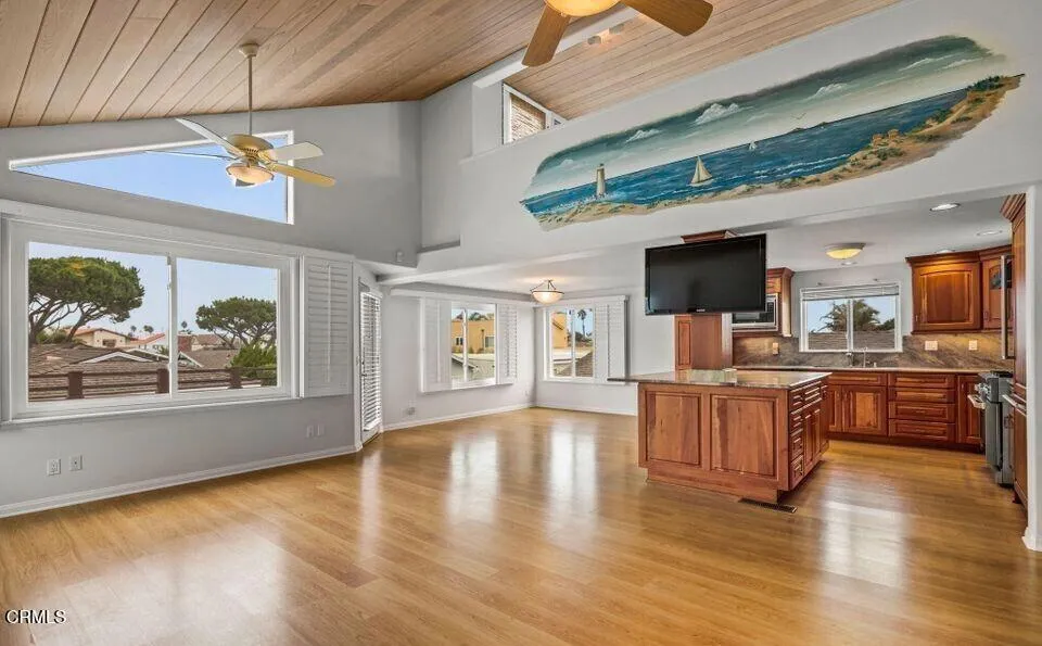 6954 Jellico, Van Nuys, CA, 91406