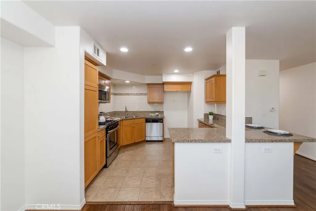 1401 Lomita Boulevard Unit 211, Harbor City, CA 90710 - Photo 5 of 41, Harbor City, CA