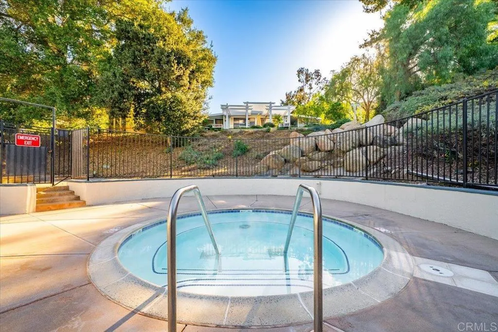 https://cdn.realtyfeed.com/cdn/127/306637221/c6c14ba6f9b29821e44e64a76c31e949.webp