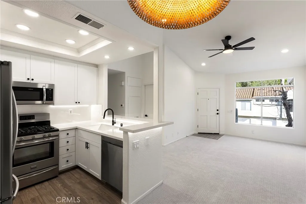 126 Sandpiper Lane, Aliso Viejo, CA 92656 - Photo 4 of 28, Aliso Viejo, CA