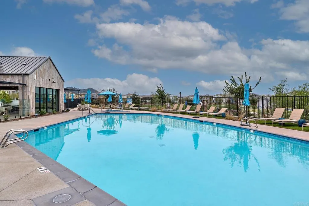 https://cdn.realtyfeed.com/cdn/127/306637303/db824c1515b5da3808378c10c39cd995.webp