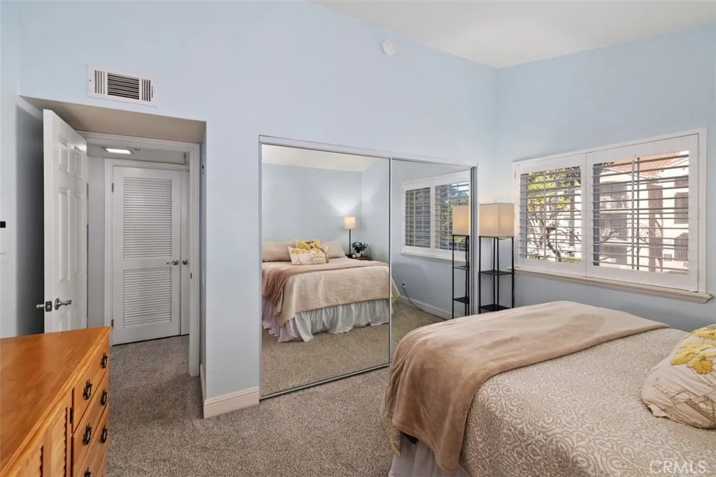 https://cdn.realtyfeed.com/cdn/127/306637309/a02aaac6ae4598cf7b2528da6473556a.webp