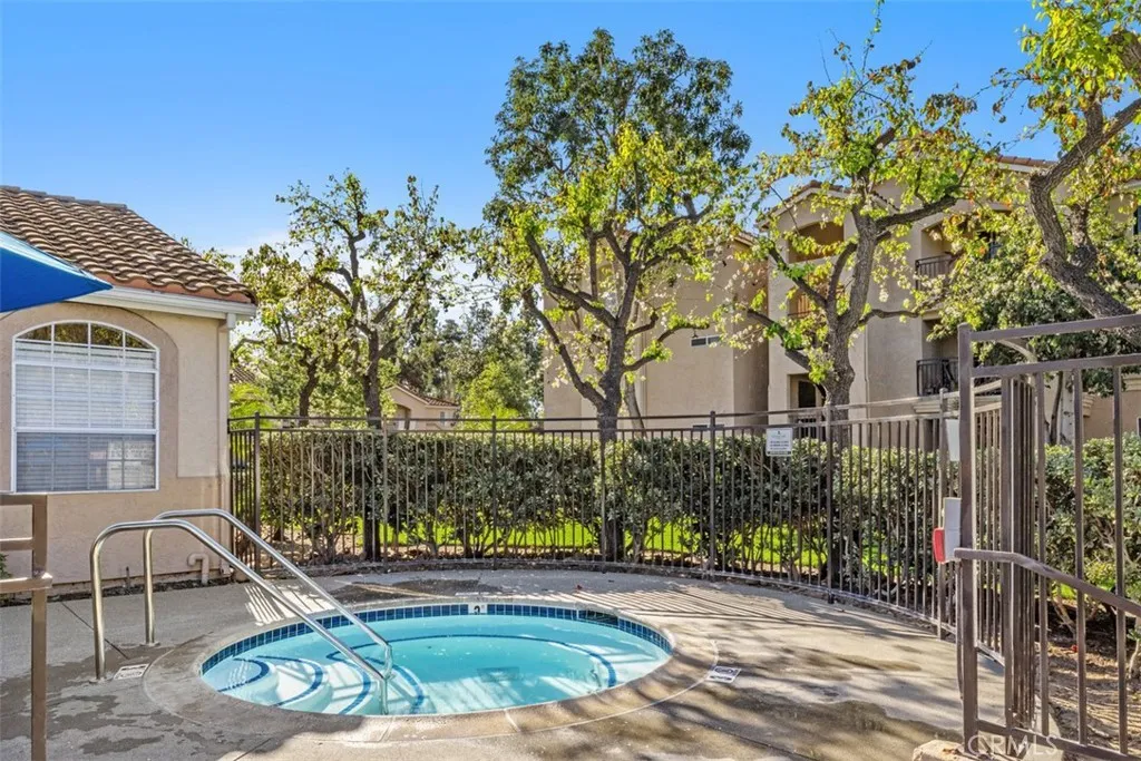 https://cdn.realtyfeed.com/cdn/127/306637309/ad63446b9c2e44bfd768fa6b88f6055e.webp