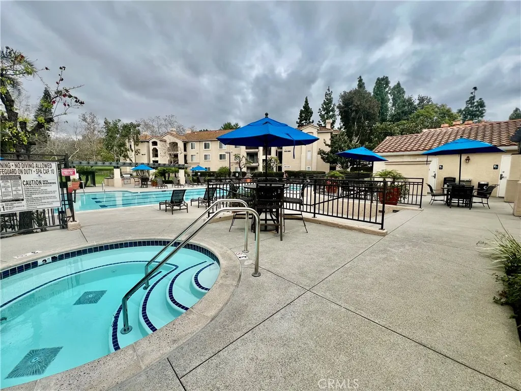 https://cdn.realtyfeed.com/cdn/127/306637309/fc36edb334839e052a352464c638e081.webp