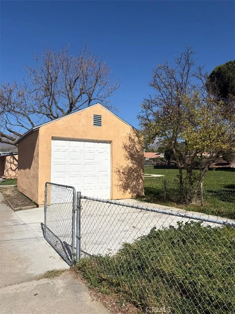 10803 Bellflower Avenue, Cherry Valley, CA 92223 - Photo 5 of 26, Cherry Valley, CA