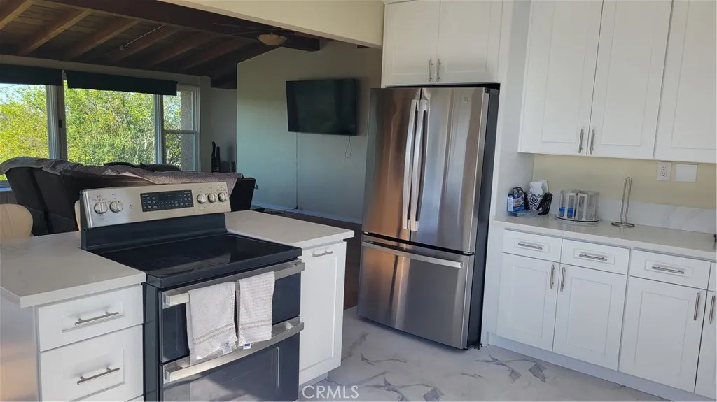https://cdn.realtyfeed.com/cdn/127/306637367/376ae023cf7d12ff4919e270ac5f5615.webp