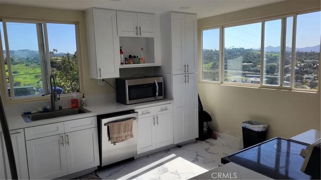 https://cdn.realtyfeed.com/cdn/127/306637367/72c7740a203c49913849379622636452.webp
