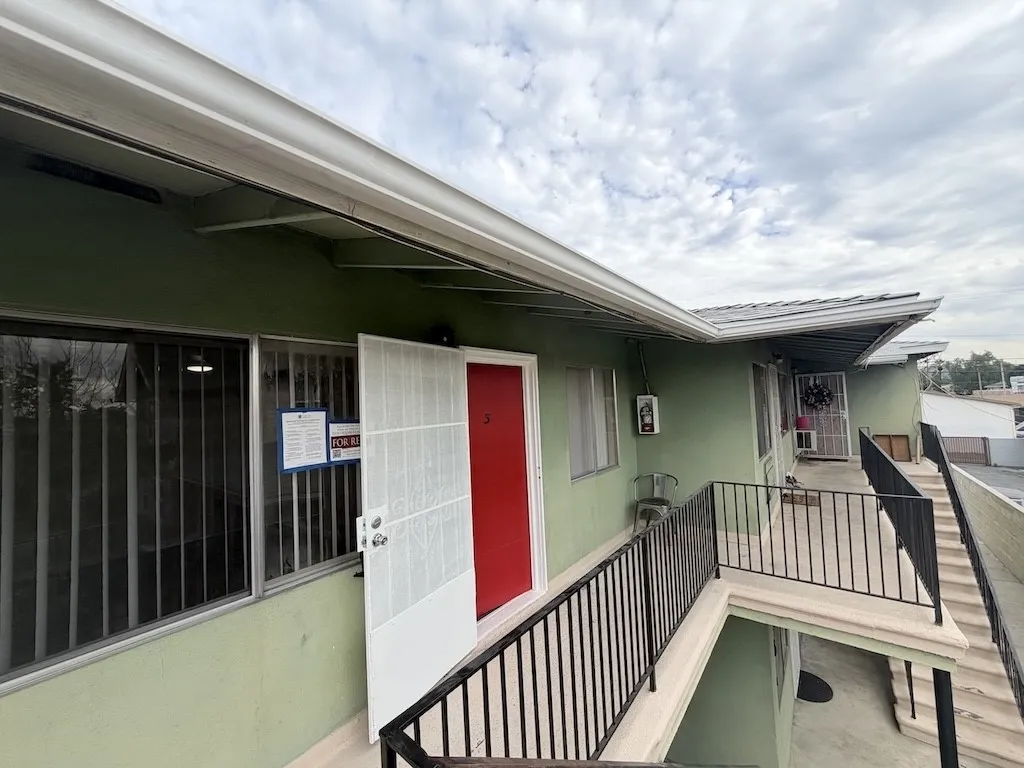 414 N San Gabriel Avenue Unit 3, Azusa, CA 91702