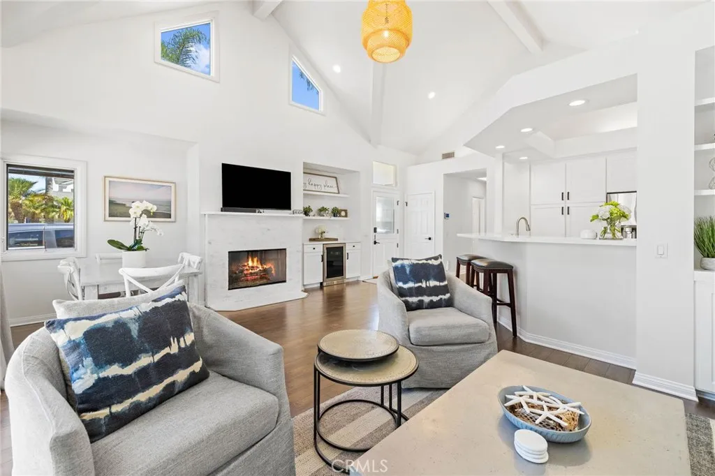 124 Garnet Avenue, Newport Beach, CA 92662 - Photo 2 of 22, Newport Beach, CA