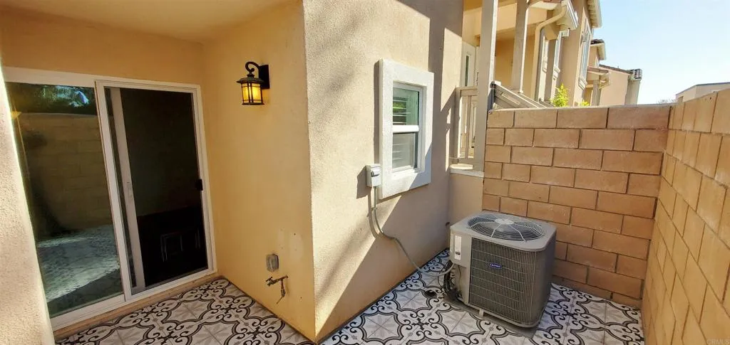 719 Magnolia Avenue, Carlsbad, CA, 92008