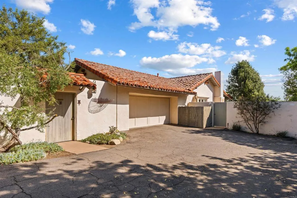 https://cdn.realtyfeed.com/cdn/127/306637423/06a2038364f6cc3537d44e71b63ebf49.webp