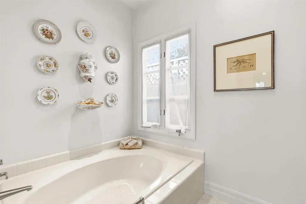 https://cdn.realtyfeed.com/cdn/127/306637423/178052ebaddc61d0ed571c58c7ecd2b1.webp