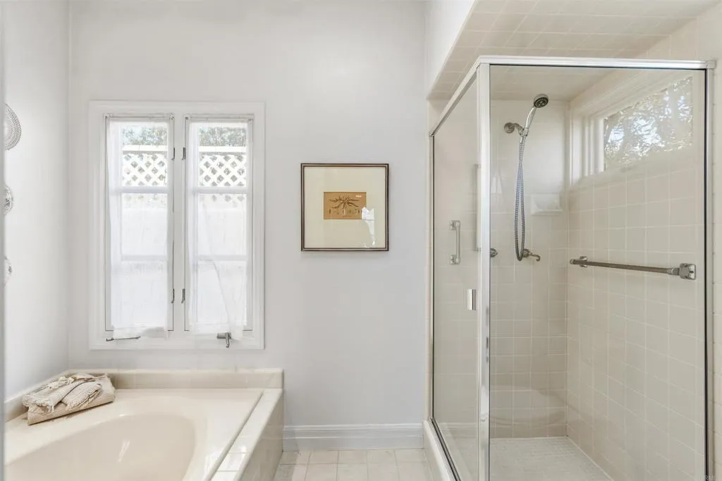 https://cdn.realtyfeed.com/cdn/127/306637423/2df9f72b226ae02f70cbfaab0bf1327d.webp