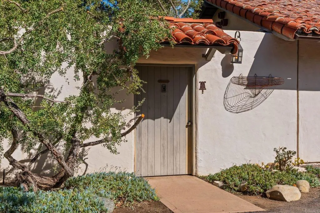 https://cdn.realtyfeed.com/cdn/127/306637423/64d49859fa4f5b213a8fc7cf71fa6d2a.webp
