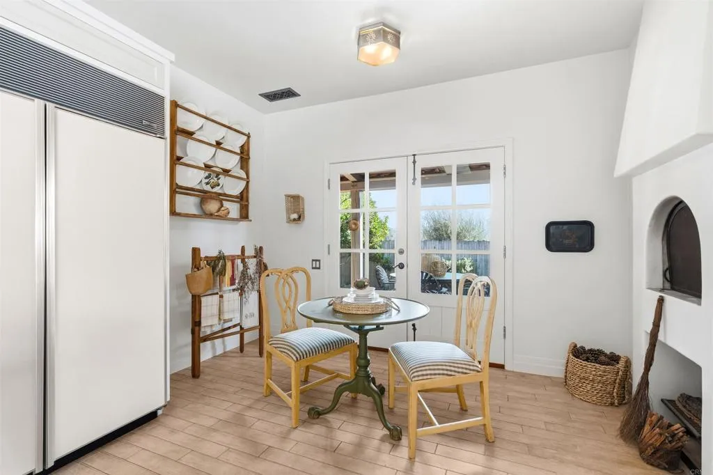 https://cdn.realtyfeed.com/cdn/127/306637423/a125ad65d661dcaf05713507ab6c10a1.webp