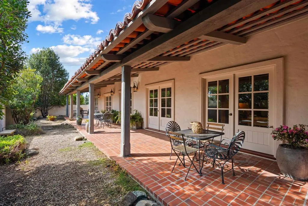 https://cdn.realtyfeed.com/cdn/127/306637423/c15ea5fb78f982d985d2ab129122a00a.webp