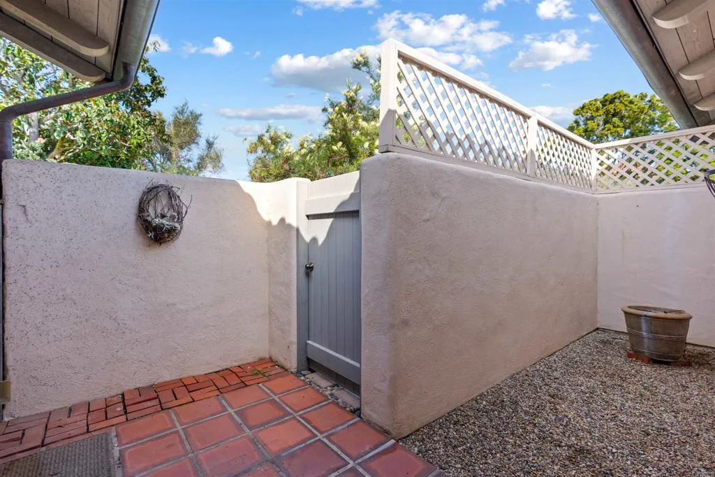 https://cdn.realtyfeed.com/cdn/127/306637423/c3b2afc4c5ea4fc4c691d2877b55d9f3.webp