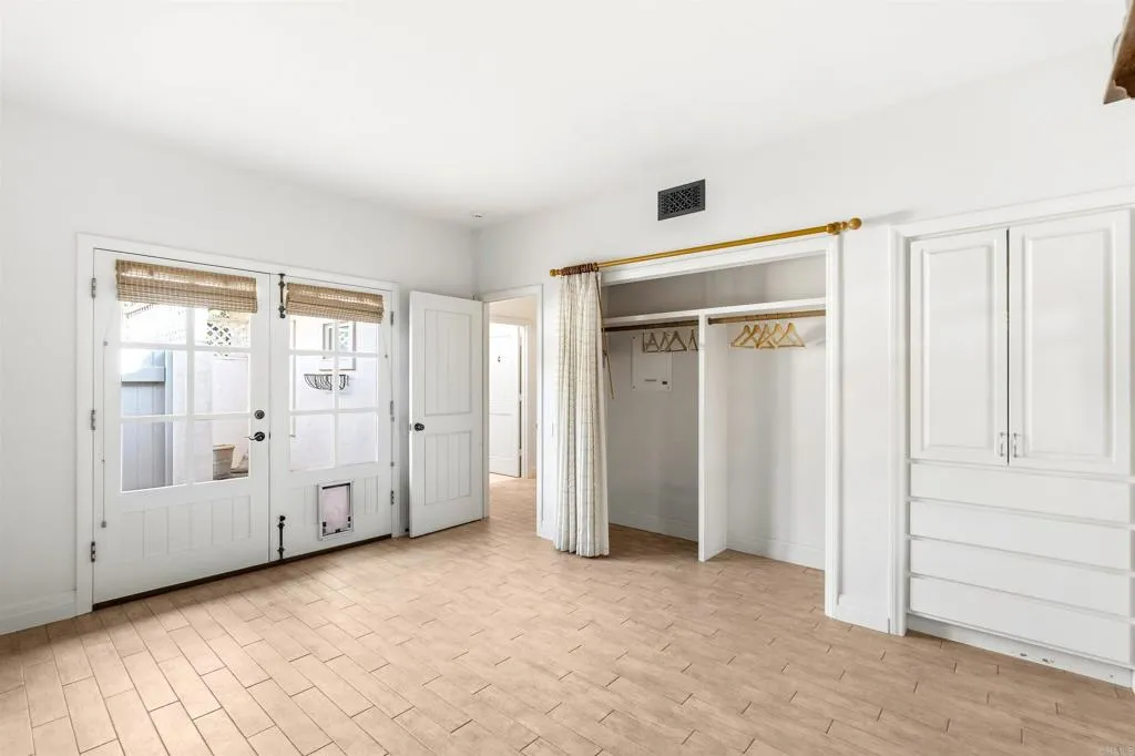 https://cdn.realtyfeed.com/cdn/127/306637423/e1230257a1318c82f8fb109527450d12.webp