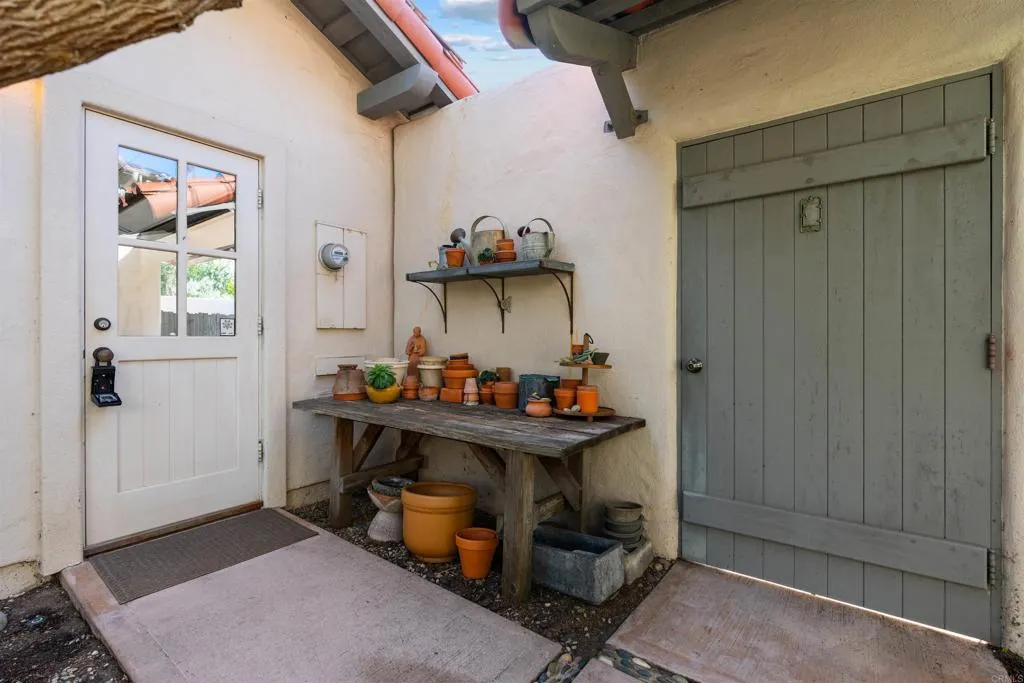 https://cdn.realtyfeed.com/cdn/127/306637423/fb1149a43c8792350e66e34c1f331960.webp