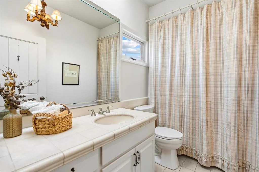 https://cdn.realtyfeed.com/cdn/127/306637423/fd237f0696f1cb9937afe0c721ea4a8b.webp