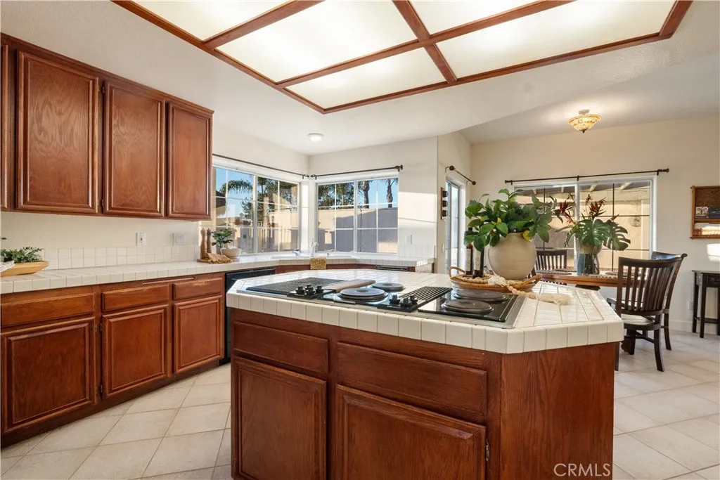 https://cdn.realtyfeed.com/cdn/127/306637430/5e930f60b930a30c24cffe8a5ad299de.webp