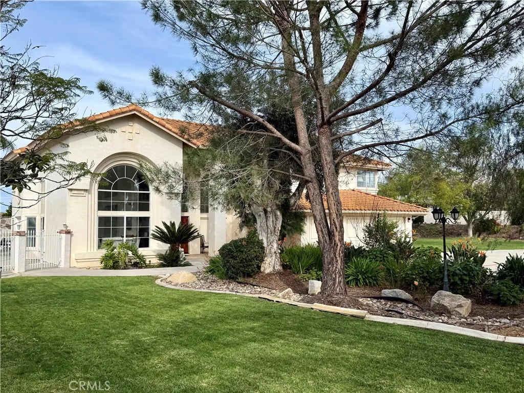 https://cdn.realtyfeed.com/cdn/127/306637430/c9d580e99e1c3e12d96e28d024ee6718.webp