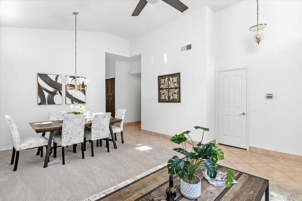 https://cdn.realtyfeed.com/cdn/127/306637451/e9ead7b9ece5a66486d2f76c4c35550c.webp