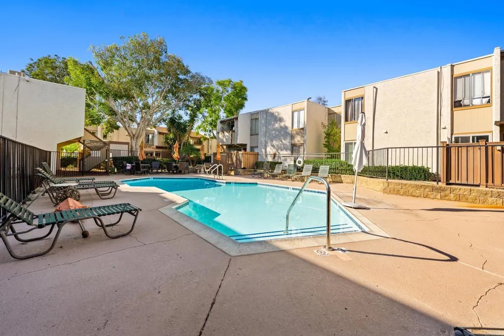 https://cdn.realtyfeed.com/cdn/127/306637529/0f6c00b57adda26d57f923b38d1383c7.webp