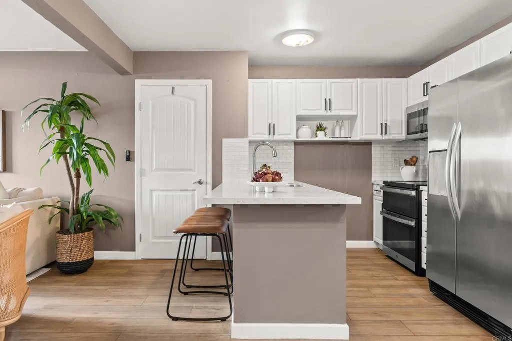 https://cdn.realtyfeed.com/cdn/127/306637529/6828dcc9e53e84c01ed453be9e21edbf.webp