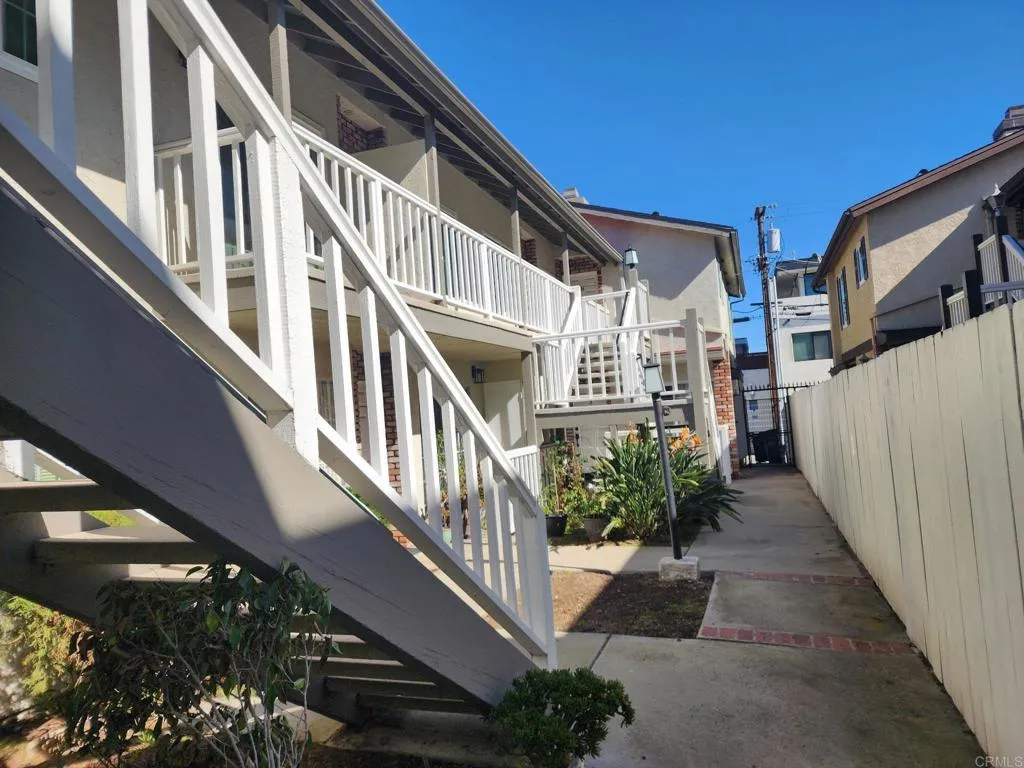 https://cdn.realtyfeed.com/cdn/127/306637536/788ce361885204bfe380d25db620b501.webp