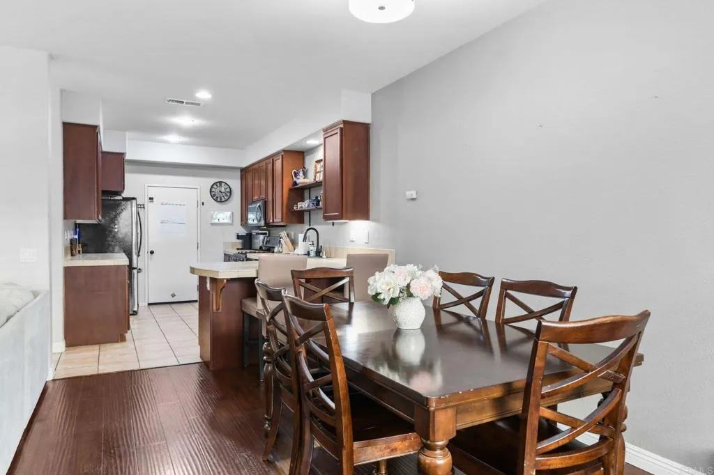 https://cdn.realtyfeed.com/cdn/127/306637537/29c3165881a80f81d0e2f9b9dc644308.webp