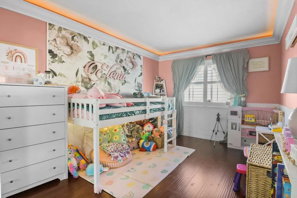 https://cdn.realtyfeed.com/cdn/127/306637537/2a9471d9ad7bb2fc1cc1f804128b0223.webp