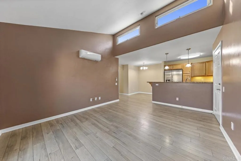 https://cdn.realtyfeed.com/cdn/127/306637571/1f5b29c4088573046cd29d95ead23af8.webp