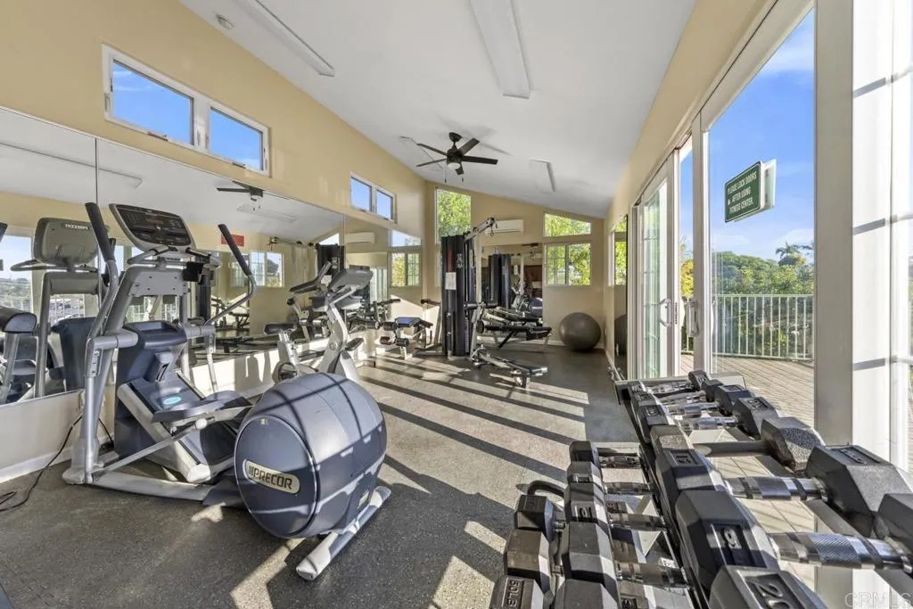 https://cdn.realtyfeed.com/cdn/127/306637571/c8c92e70a7c5b6b7704b326f3f504543.webp