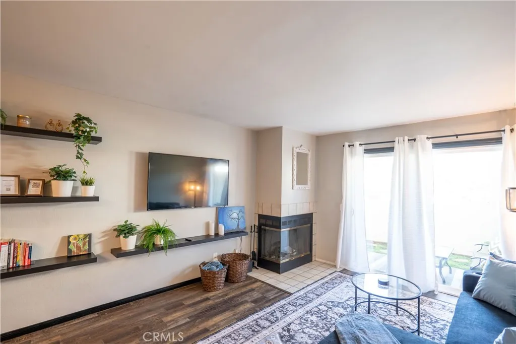 Photo #7: SW26027165 Listing: Photo #7