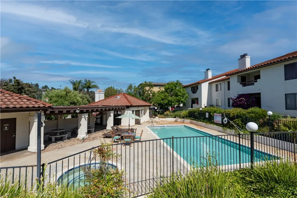 Photo #17: SW26027165 Listing: Photo #17