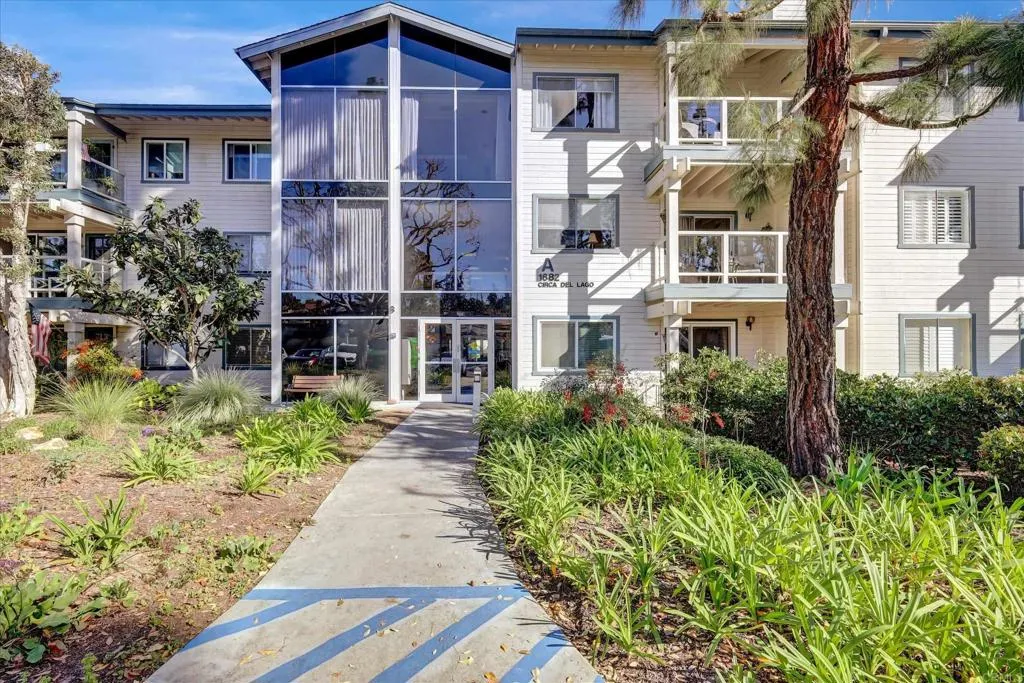 https://cdn.realtyfeed.com/cdn/127/306637596/b986051e0d826230afdb59c96272b3bb.webp