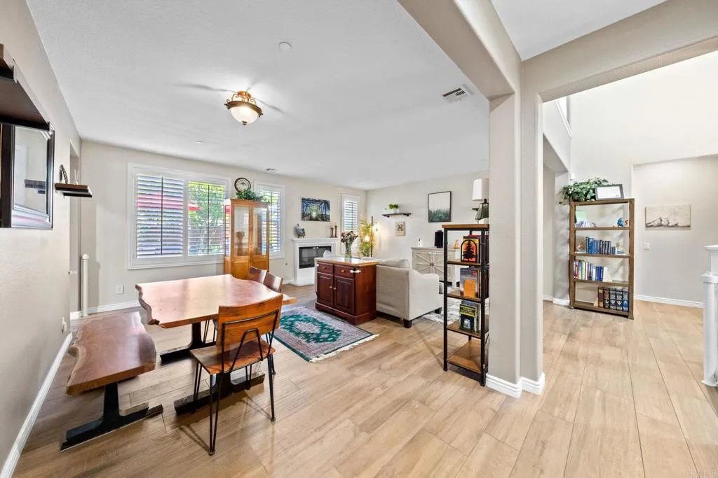 https://cdn.realtyfeed.com/cdn/127/306637597/54ad7b5693e2726a9377e3dc8e17e50c.webp