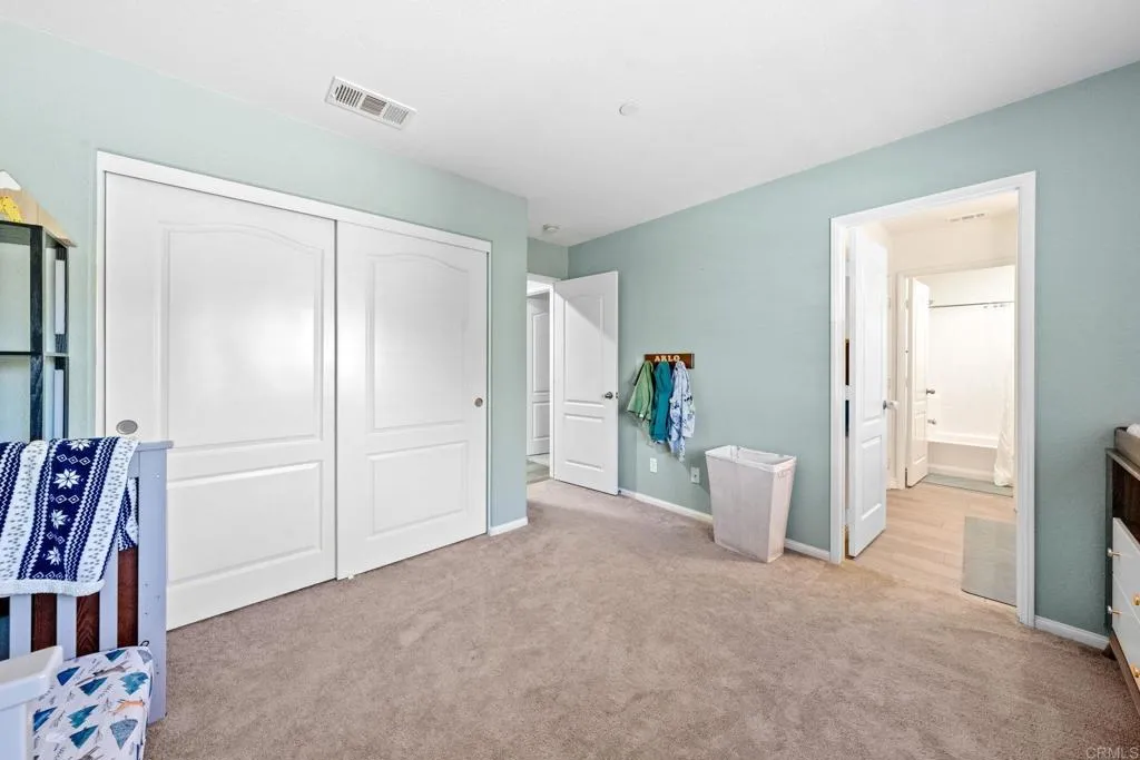 https://cdn.realtyfeed.com/cdn/127/306637597/7b9b8db41b785293e80892c5fddd1470.webp