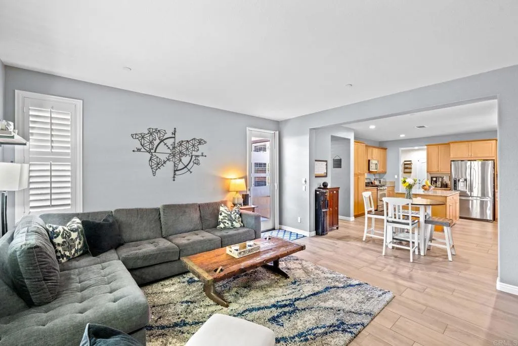 https://cdn.realtyfeed.com/cdn/127/306637597/8bf67726ac5d1942e964004e1dd519ab.webp