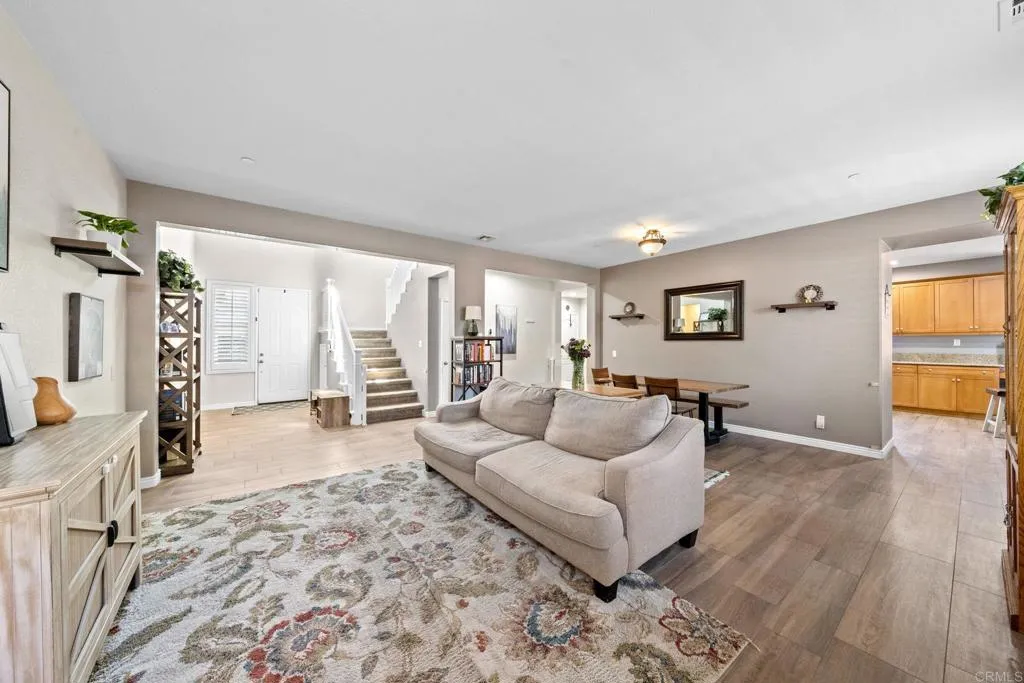 https://cdn.realtyfeed.com/cdn/127/306637597/992b6f22f966477e3f66b7c1a983b60b.webp