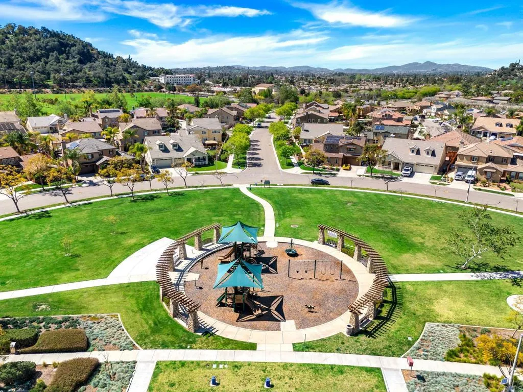 https://cdn.realtyfeed.com/cdn/127/306637597/e9a308ad9fa1f1fda6d28779ce052ad5.webp
